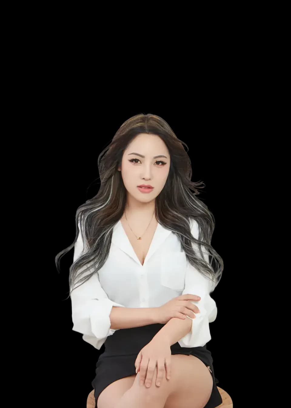 Lauren of Gyul Hair Extension Studio serving Orange County and Los Angeles hair extension clients